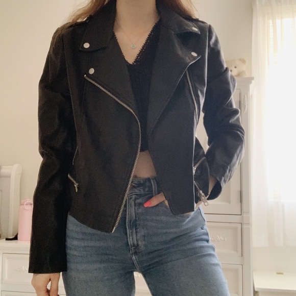 Forever 21 Jackets & Blazers - Forever 21 Leather Jacket w/ Silver Hardware